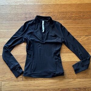 Lululemon it’s rulu run 1/2 half zip size 4 black like new